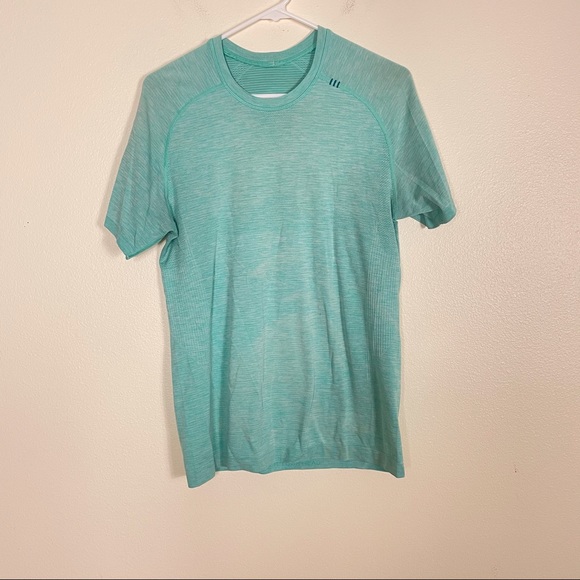 lululemon athletica Other - Lululemon Light Blue Swiftly Tech Short Sleeve Top